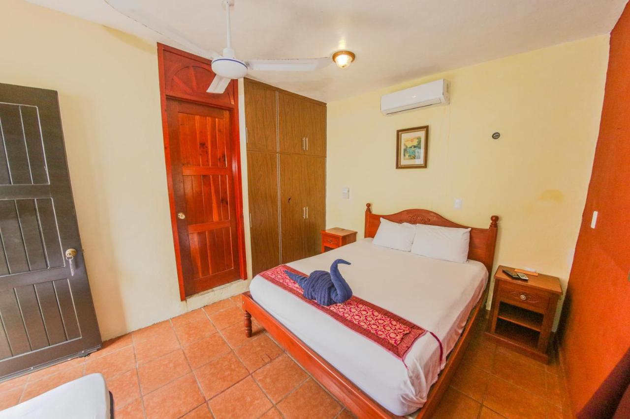 Navieros Rooms Bacalar Esterno foto