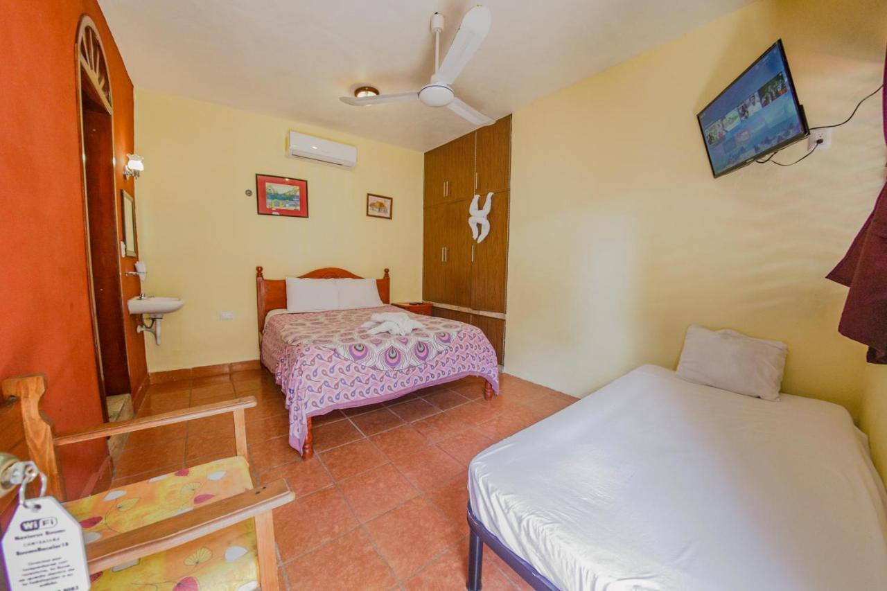 Navieros Rooms Bacalar Esterno foto