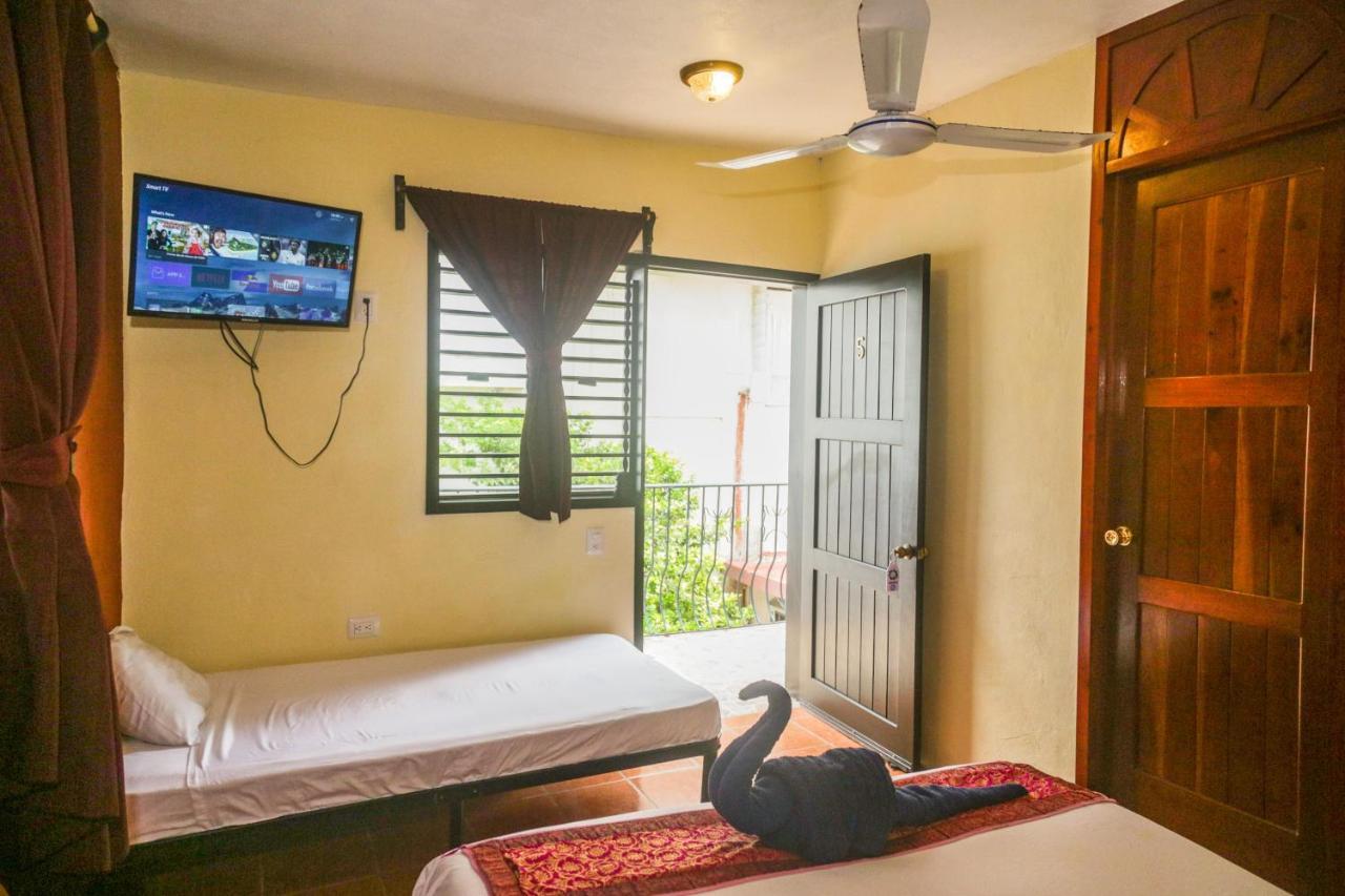 Navieros Rooms Bacalar Esterno foto