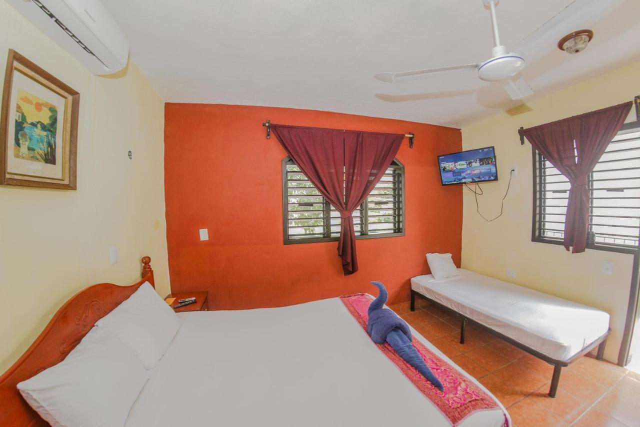 Navieros Rooms Bacalar Esterno foto